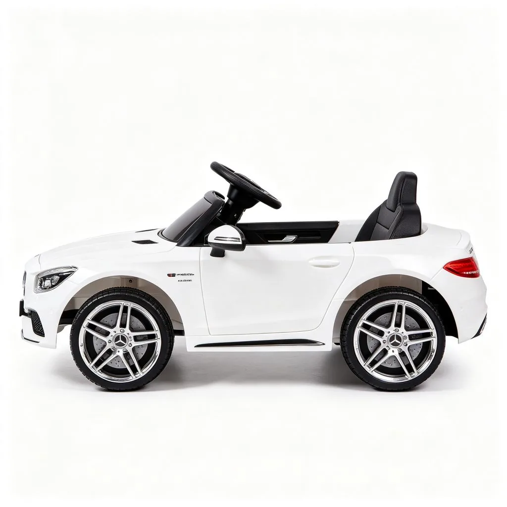 Mercedes-Benz Licensed Kids Ride On Car - image 2
